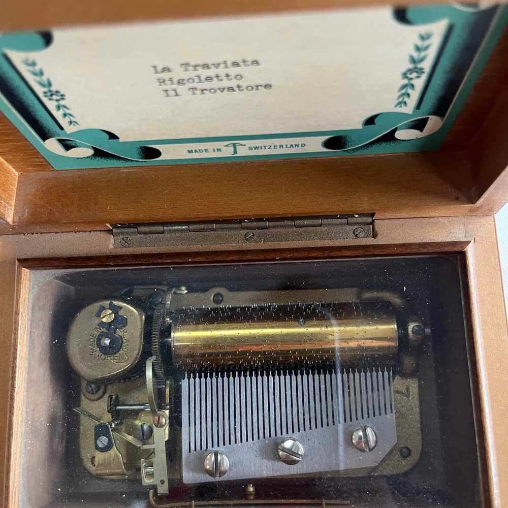 Vintage Thornes music box - Picture 2 of 5